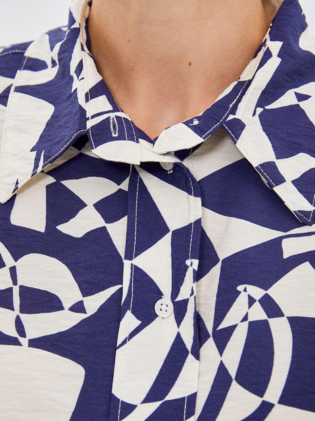 LCW Modest Patterned Women's Shirt Tunic -S54495Z8-LQQ
