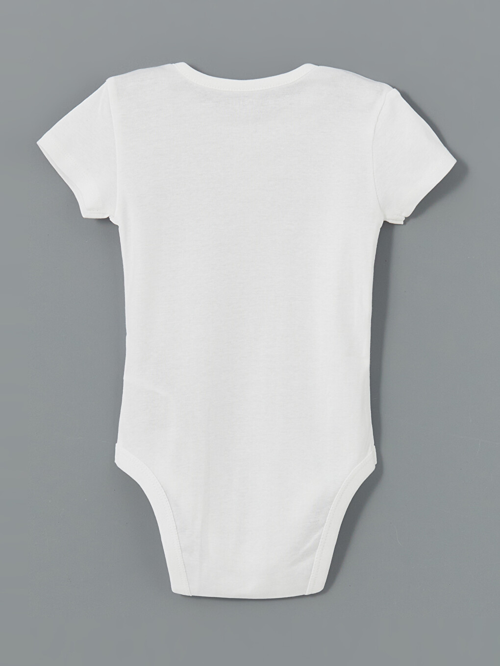 Beyaz Bisiklet Yaka Erkek Bebek Çıtçıtlı Body-1