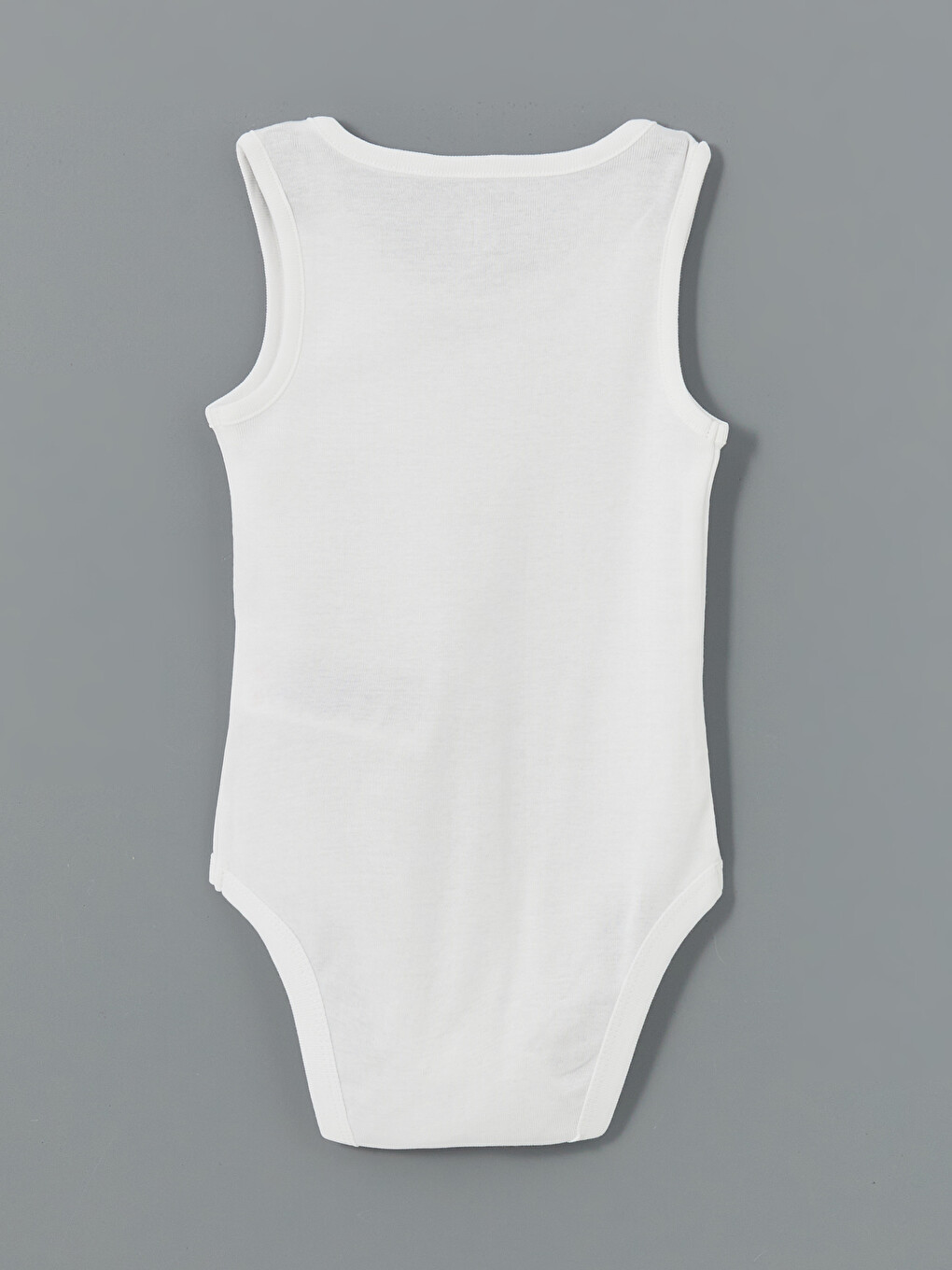 Beyaz Bisiklet Yaka Erkek Bebek Çıtçıtlı Body-1