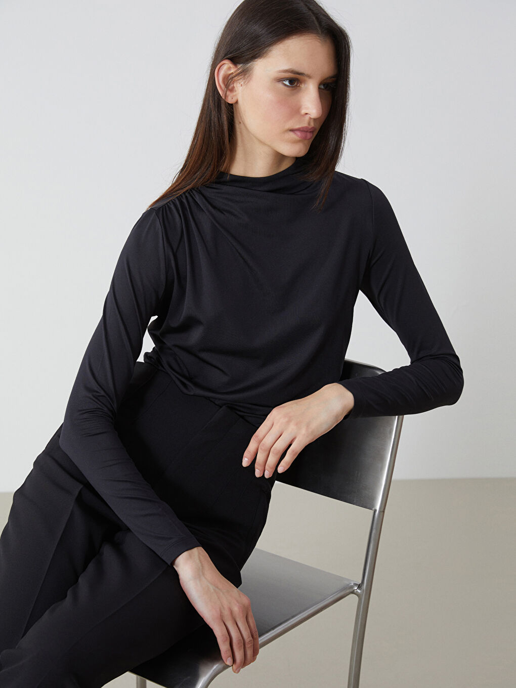 LCW Vision Siyah Dik Yaka Kadın Body