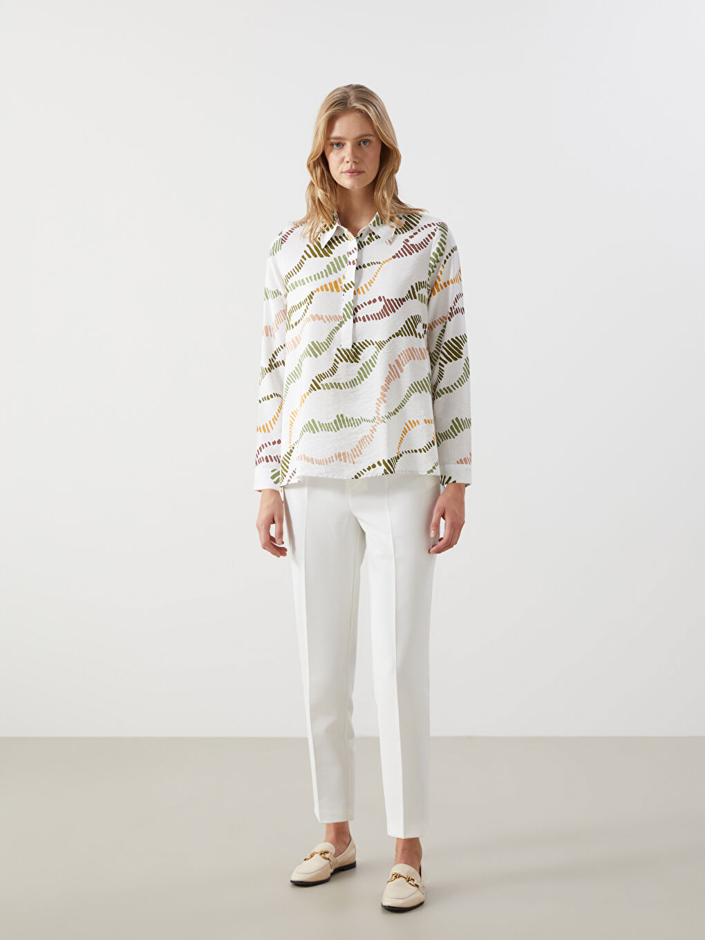 Collared Neck Patterned Women's Blouse-1