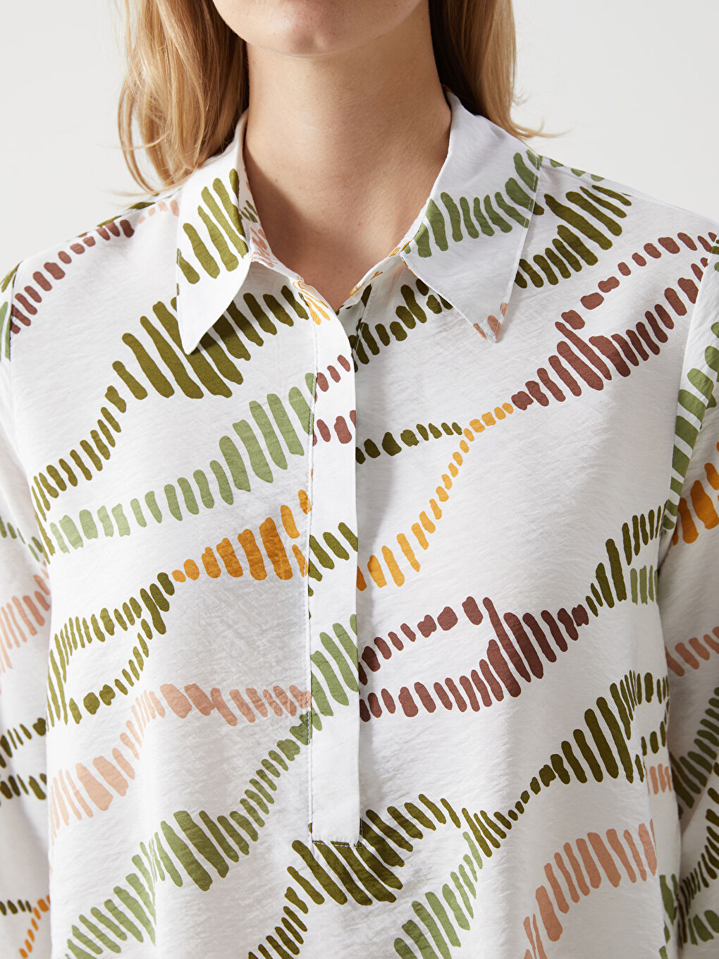 Collared Neck Patterned Women's Blouse-2