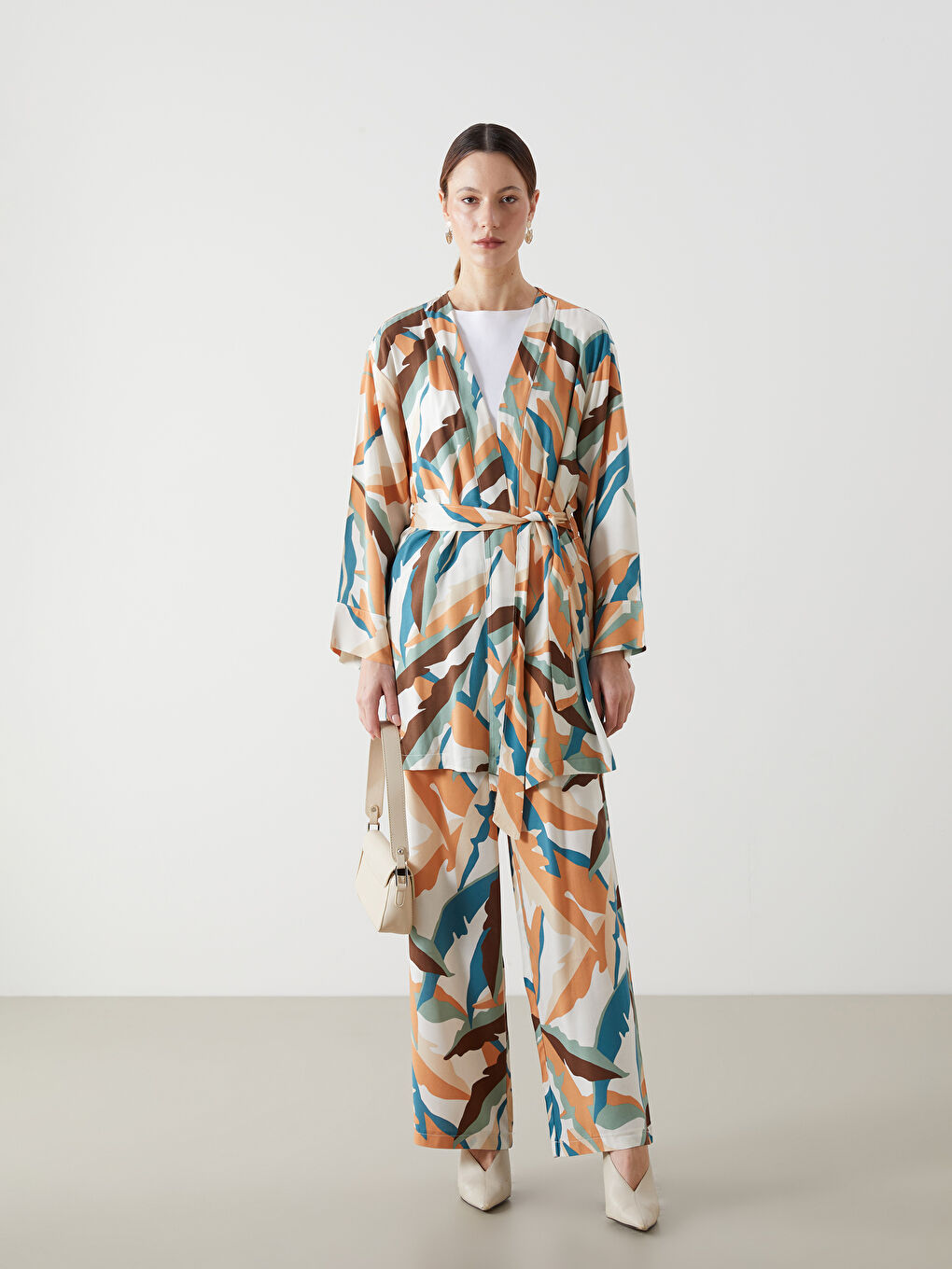 Shawl Collar Patterned Long Sleeve Kimono-1