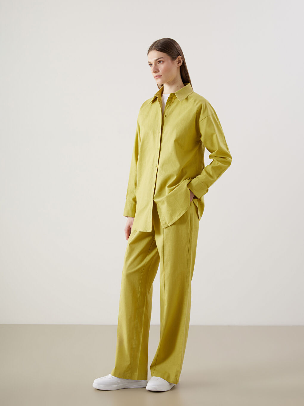 LCW Modest Oversize Keten Karışımlı Kadın Gömlek -S54730Z8-FZV