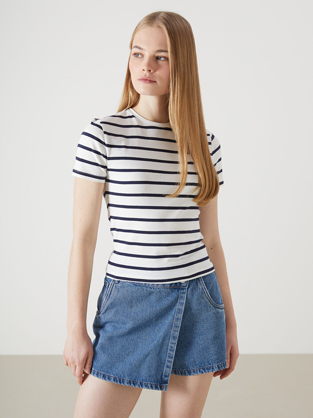 Crew Neck Striped Women T-Shirt -S54860Z8-LGS