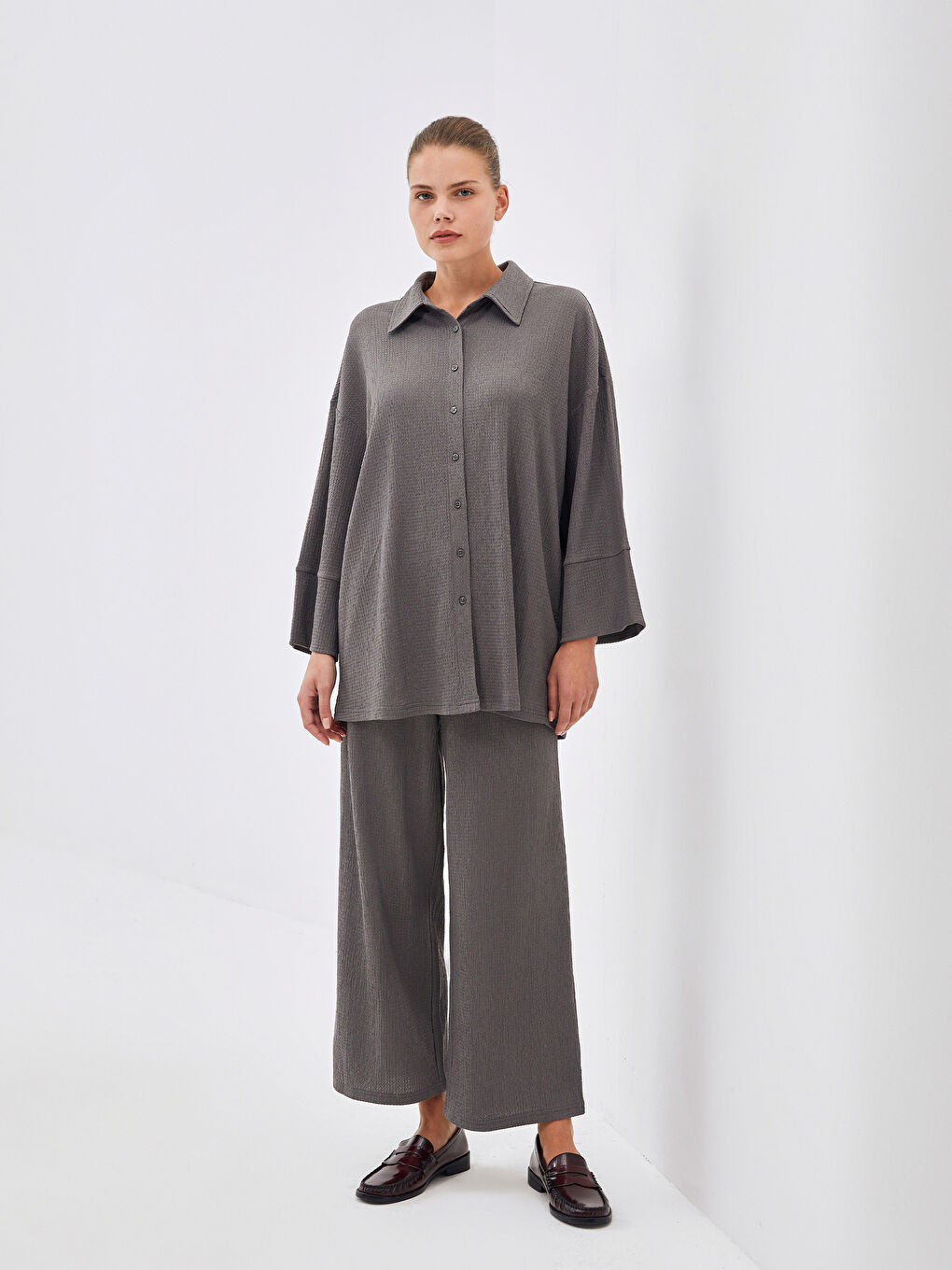 Pantalon de Survêtement pour Femmes à Taille Élastique et Coupe Régulière