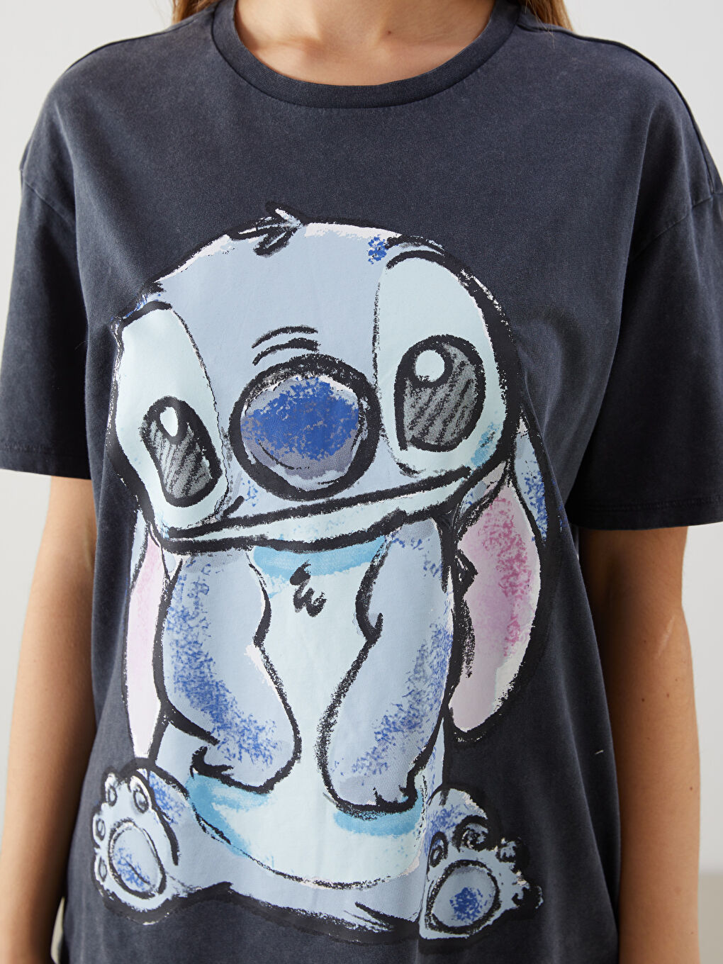 Ženska majica okruglog izreza sa otiskom Stitch -S54975Z8-RFL