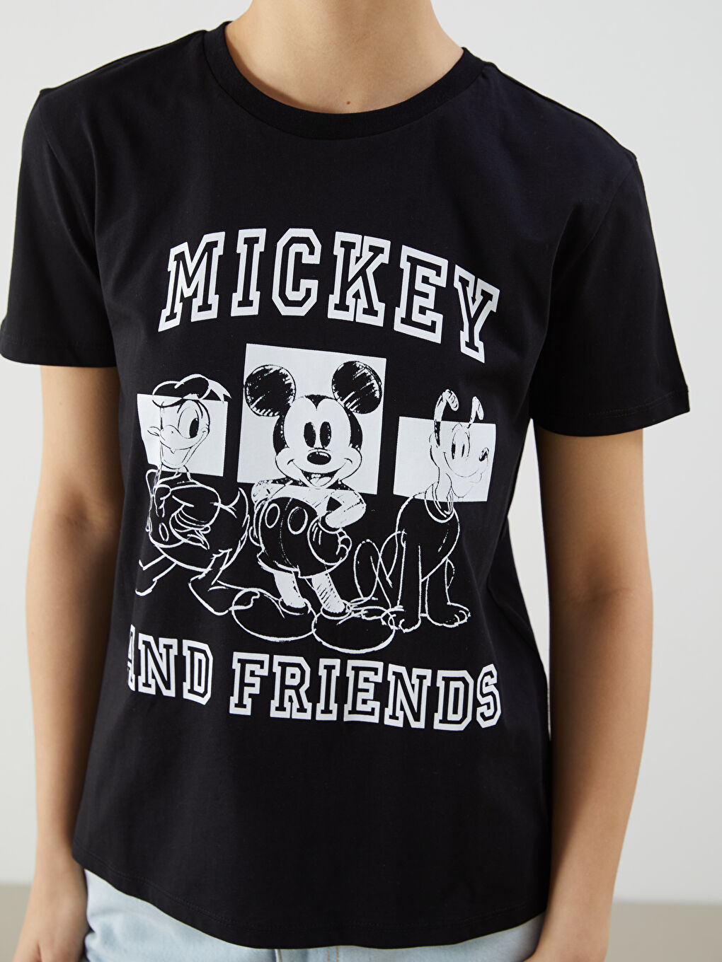 Ženska majica okruglog izreza sa štampom Mickey i prijatelji -S54976Z8-CVL