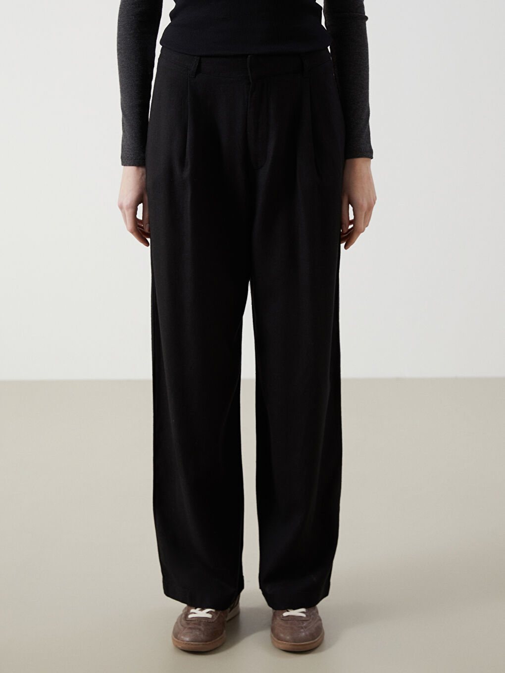 CRNA Pantalone Žene -S55106Z8-CVL