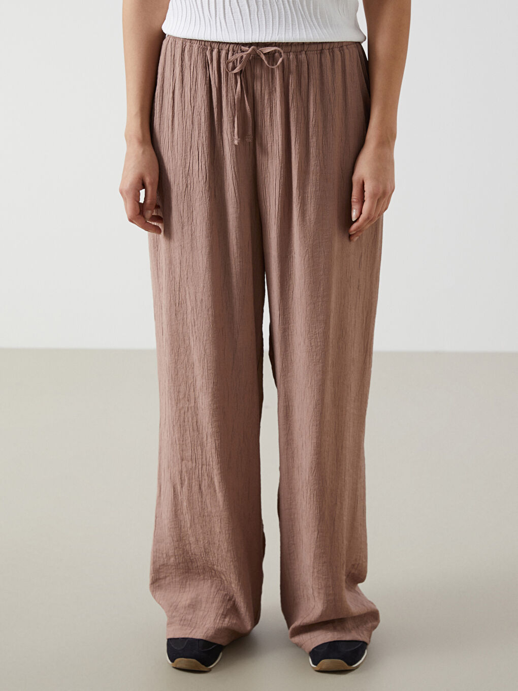LCW Comfort Elasticated Waist Textured Women's Trousers -S55153Z8-QZV