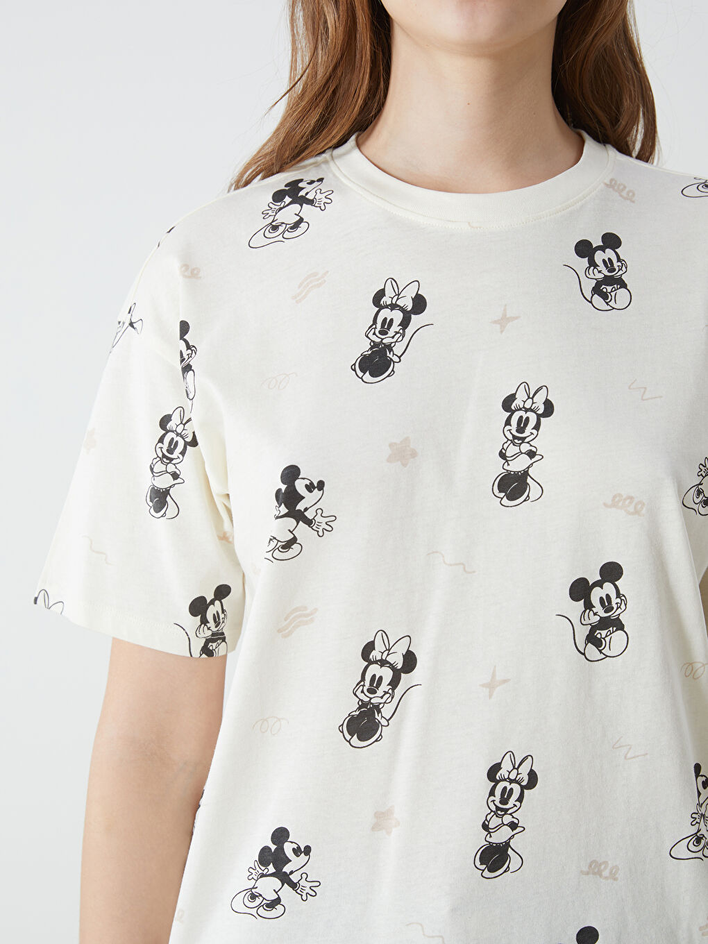 LCW Modest Mickey & Minnie Mouse Baskılı Kadın Tişört -S55184Z8-KXN