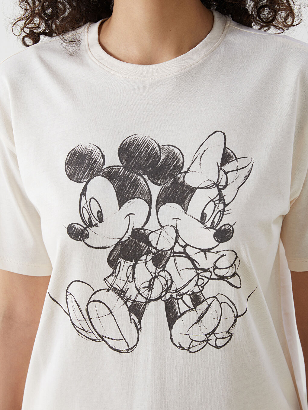 LCW Modest Mickey ve Minnie Mouse Baskılı Kadın Tişört -S55191Z8-FRC