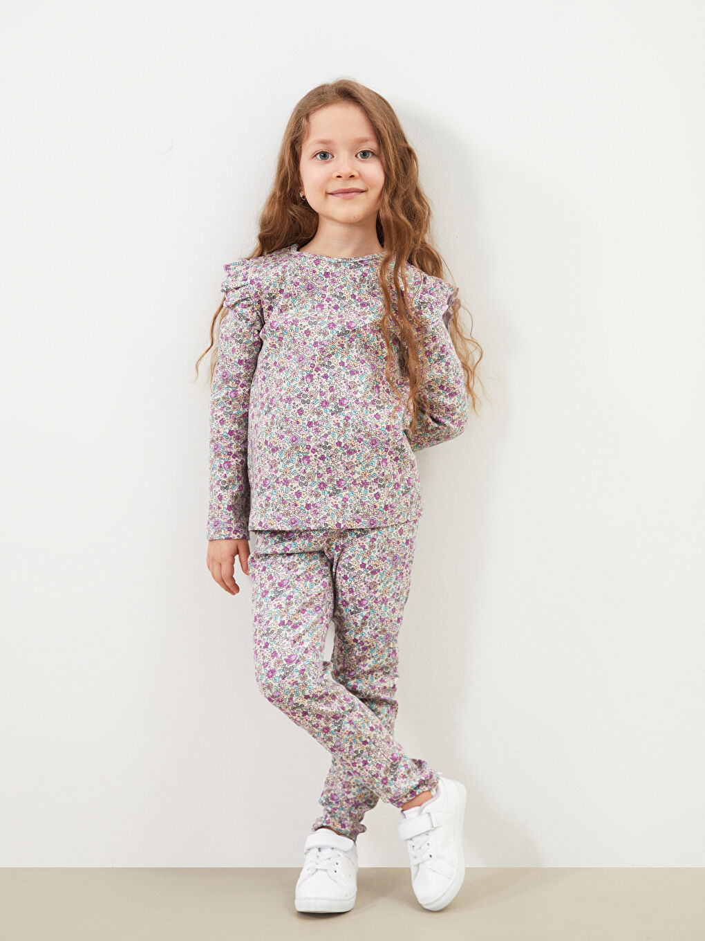 LCW Kids Ekru Bisiklet Yaka Çiçekli Kız Çocuk Bluz ve Tayt 2'li