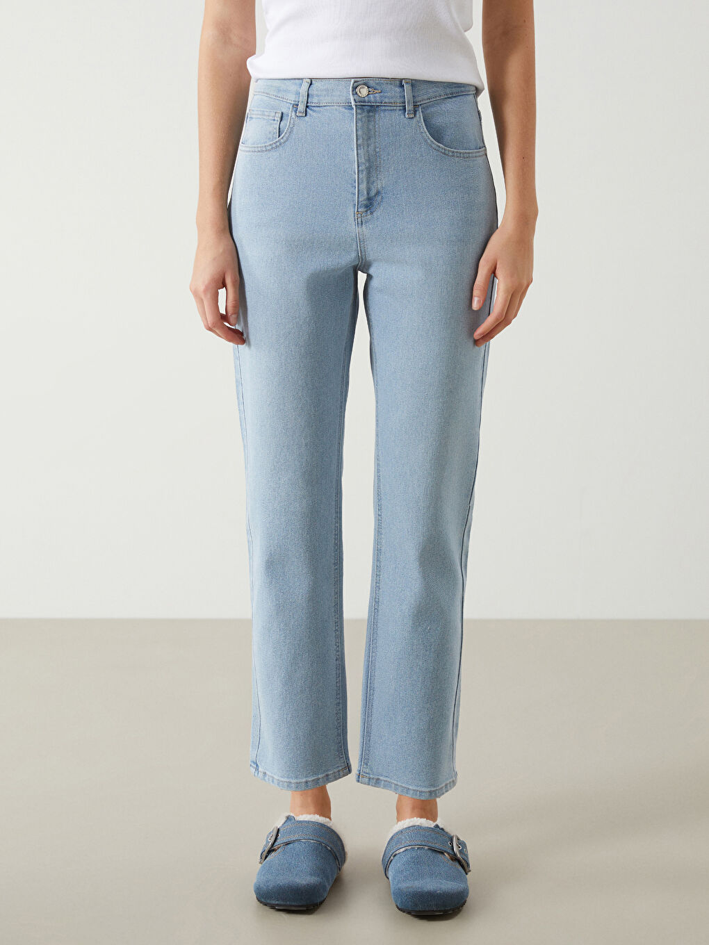 Straight Fit Women's Jeans-1