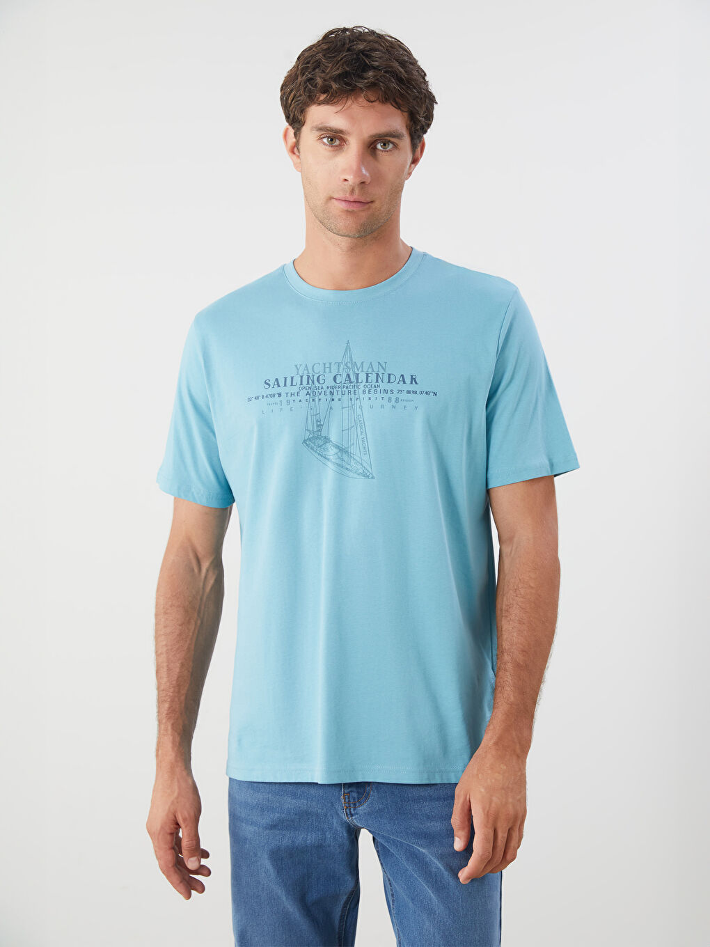 LCWAIKIKI كلاسيك تیشێرتی قۆڵ کورت چاپکراوی بۆ پیاوان یەخه خڕ -S55482Z8-P5P