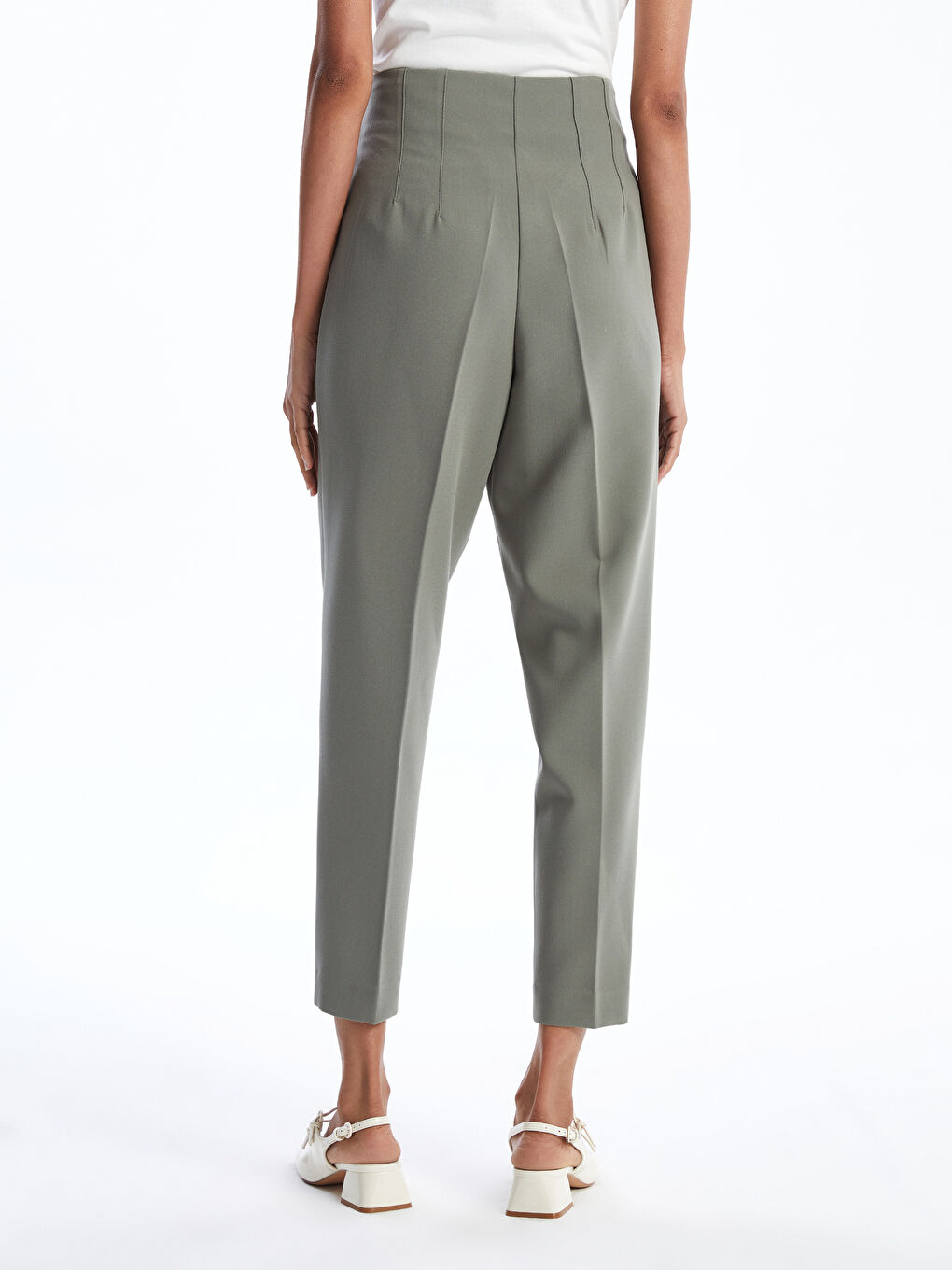 Standard Fit Pleated Women's Trousers -S55552Z8-GZA