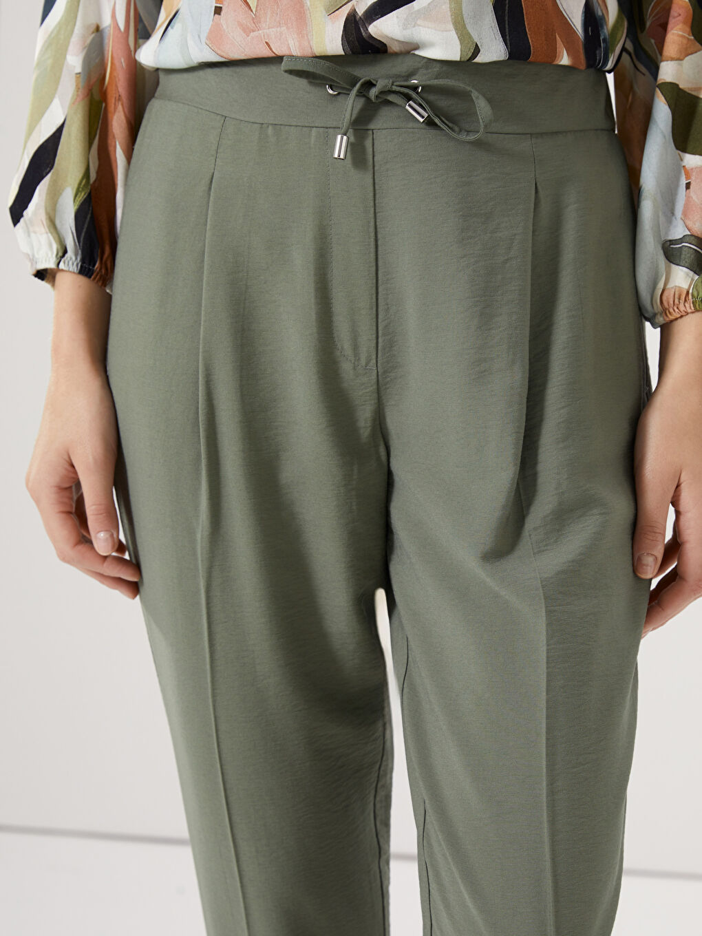 Pantalone za žene sa lastišem u struku -S55553Z8-GZA