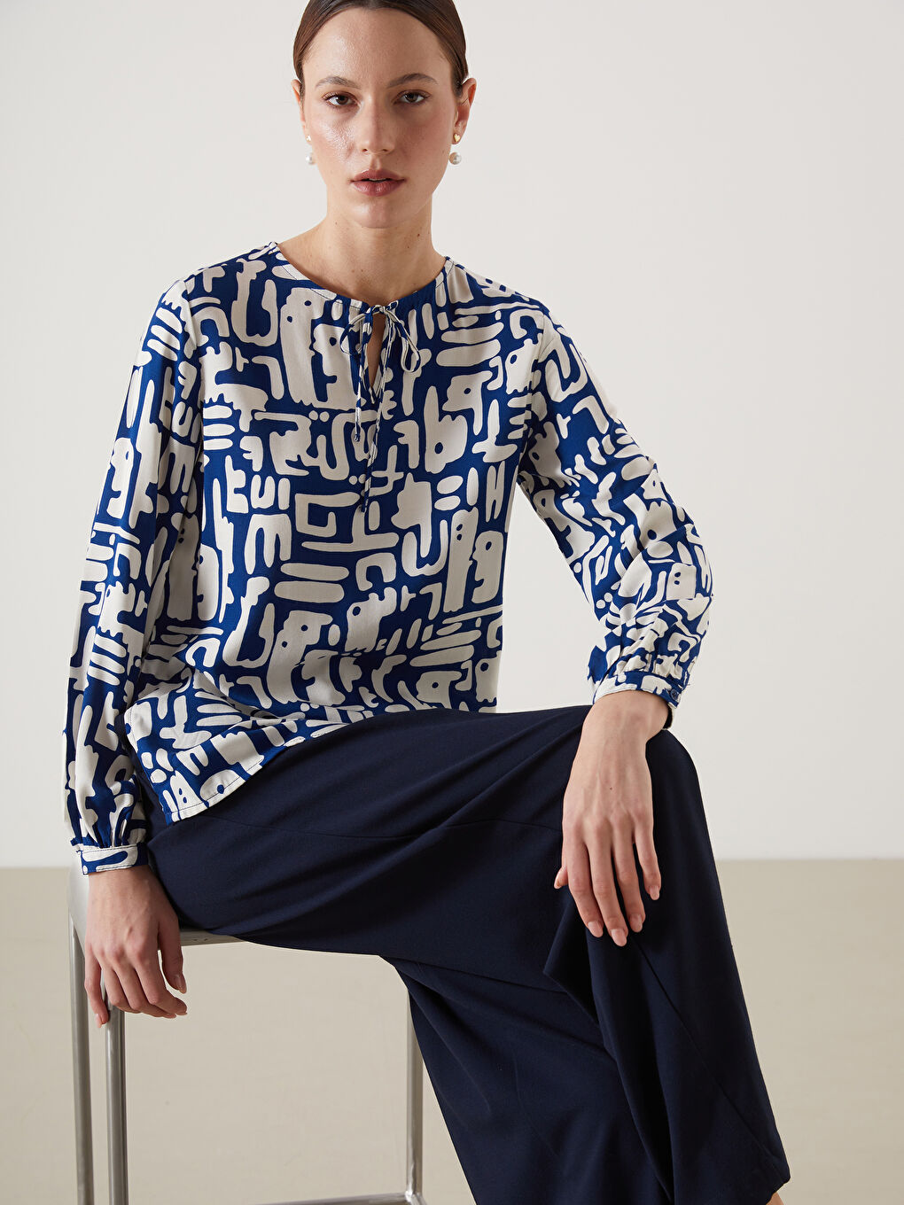 Blouse à Motifs avec Col Lavallière pour Femmes