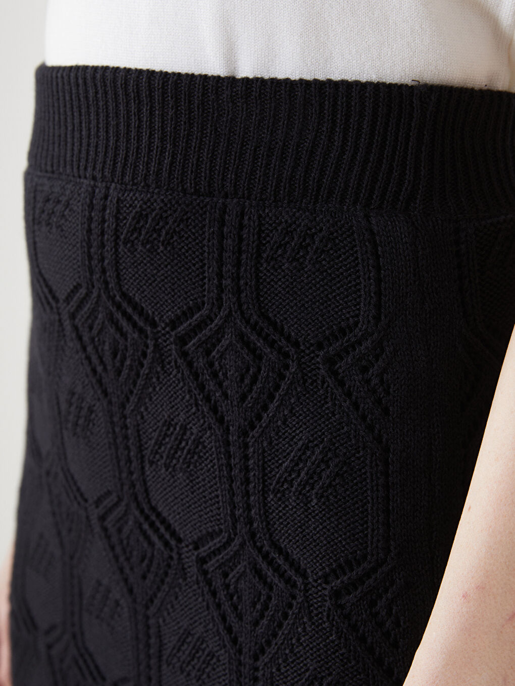 Elastic Waist Hole-Knitted Tricot Skirt -S55846Z8-CVL