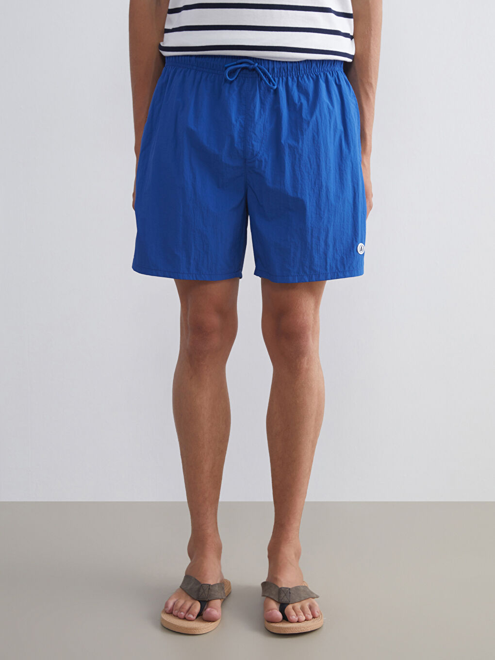 Mavi Kısa Boy Desenli Erkek Deniz Şortu-3