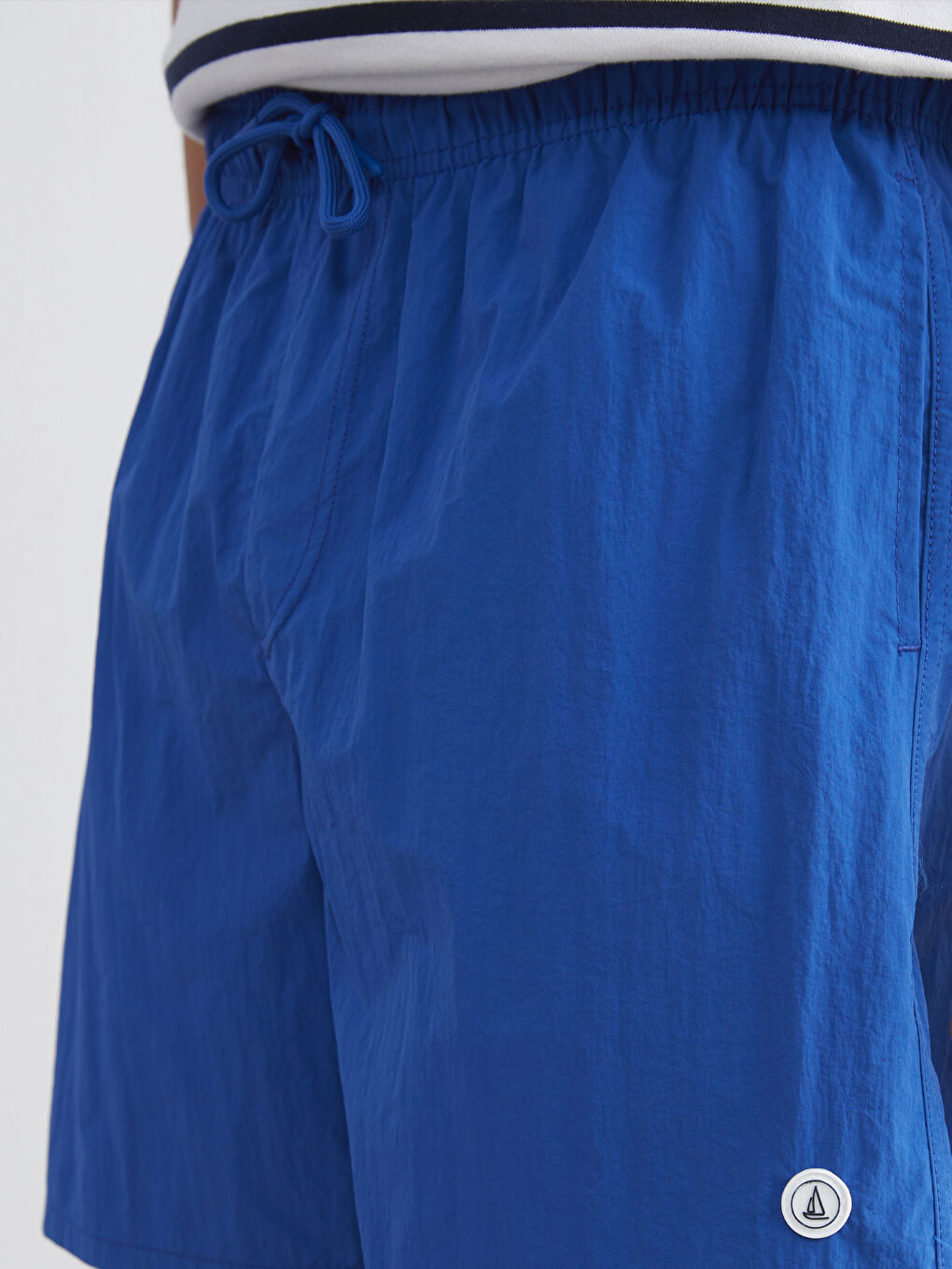 Mavi Kısa Boy Desenli Erkek Deniz Şortu-5