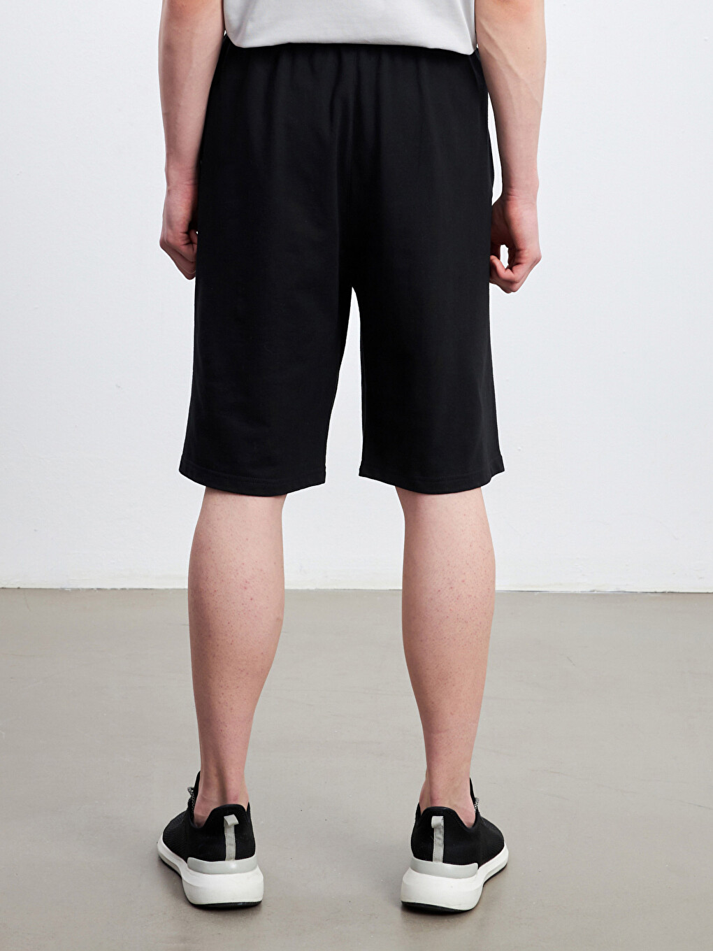 Relaxed Fit Men's Bermuda Shorts-3