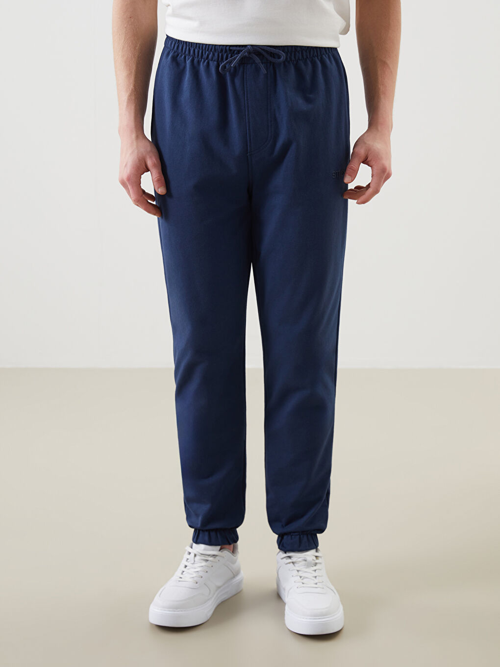 Standard Fit Men's Jogger Sweatpants -S55994Z8-HFK