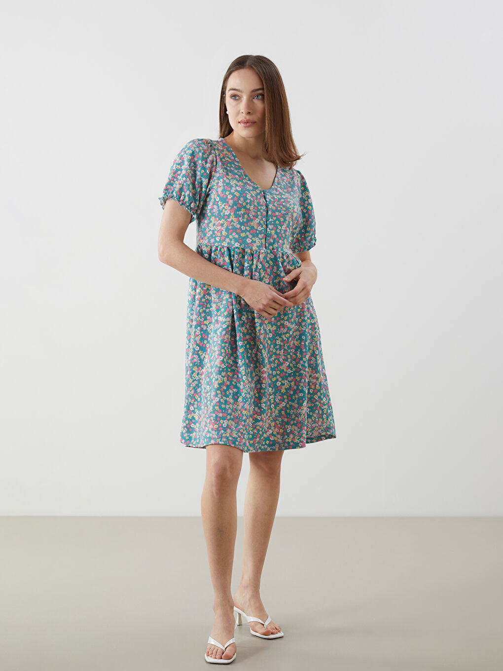 V-Neck Floral Mini Dress -S56019Z8-LRR