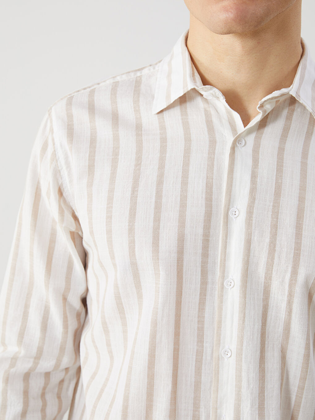 LC WAIKIKI Slim Fit Long Sleeve Striped Poplin Men's Shirt -S56029Z8-LE8