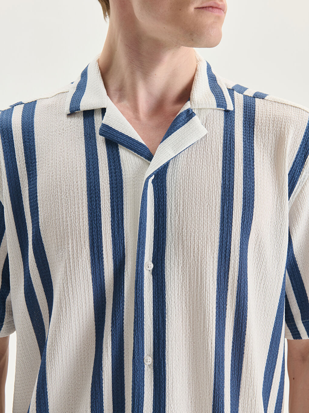 LCW Vision Regular Fit Short Sleeve Striped Dobby Fabric Men's Shirt -S56049Z8-Q6K