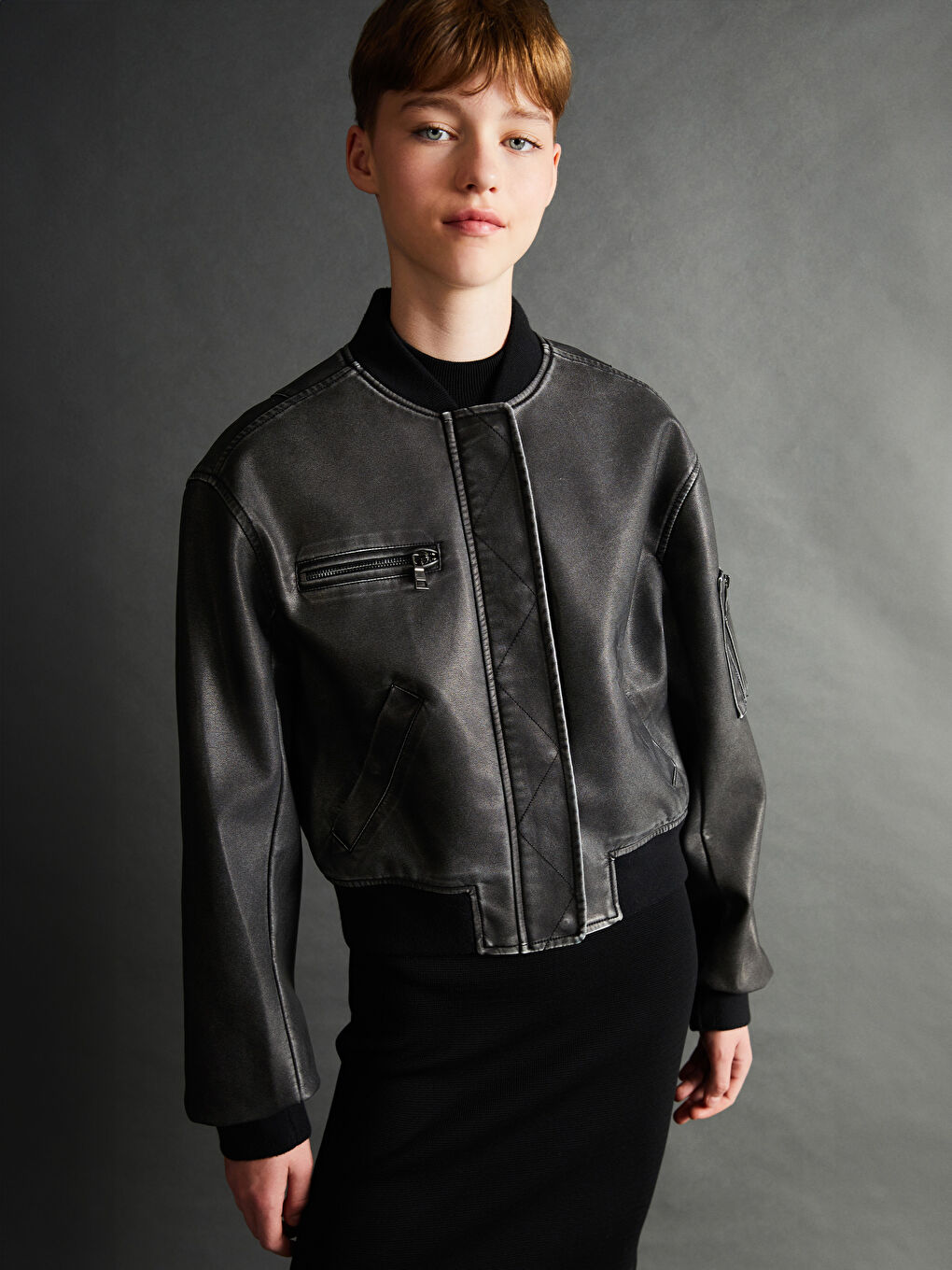 Куртка из искусственной кожи с воротником колледж для женщин