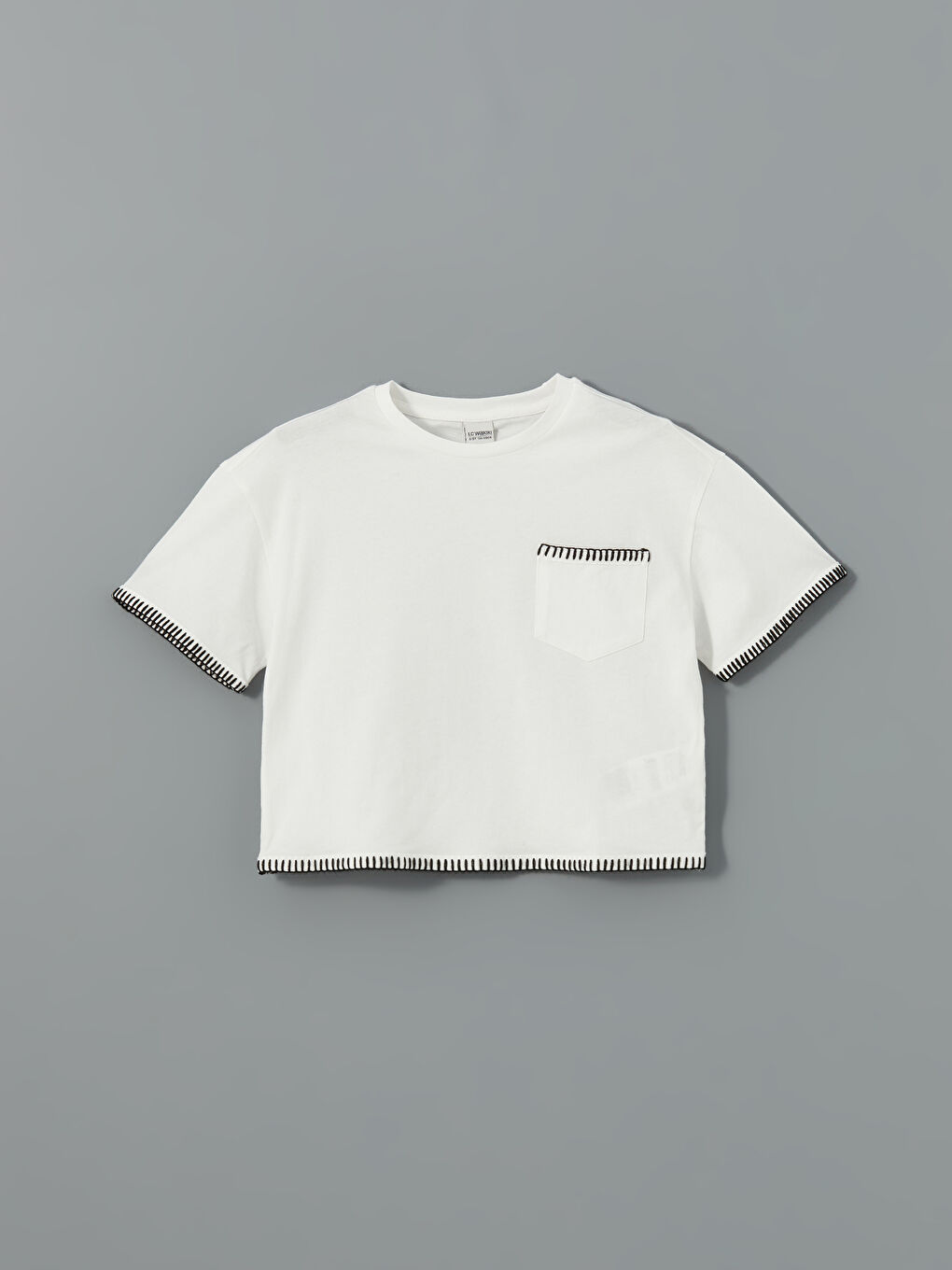 Ekru Bisiklet Yaka Cepli Kız Çocuk Tişört