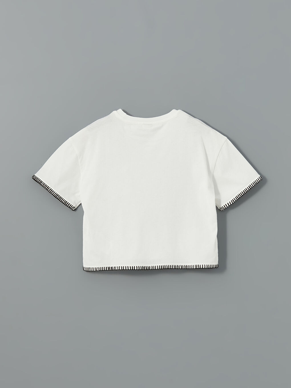 Ekru Bisiklet Yaka Cepli Kız Çocuk Tişört-1