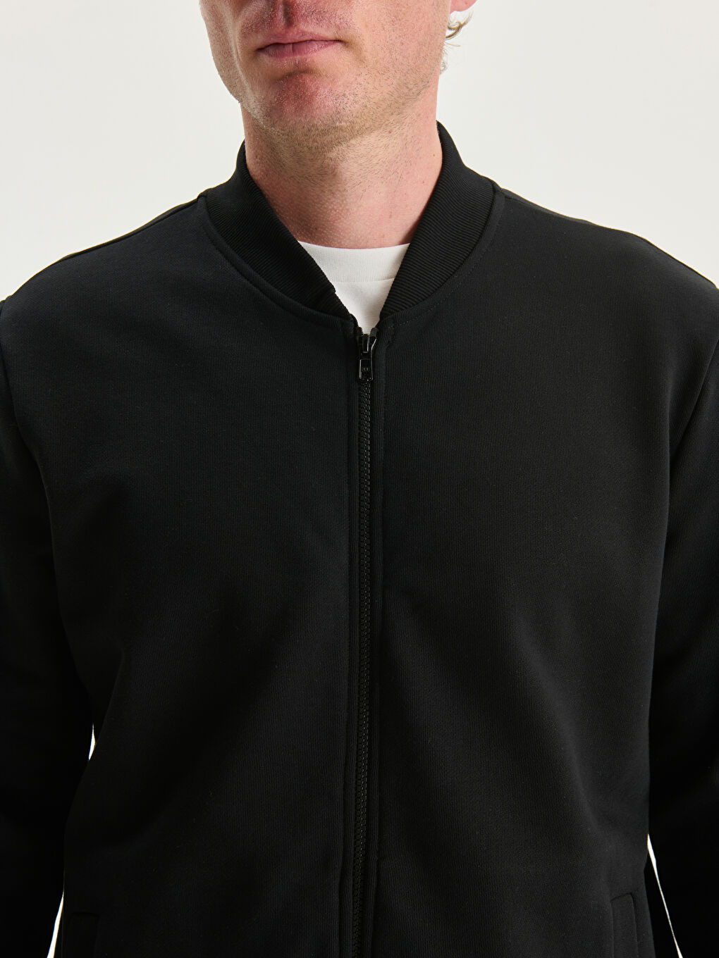 Siyah Kolej Yaka Uzun Kollu Erkek Fermuarlı Sweatshirt-2