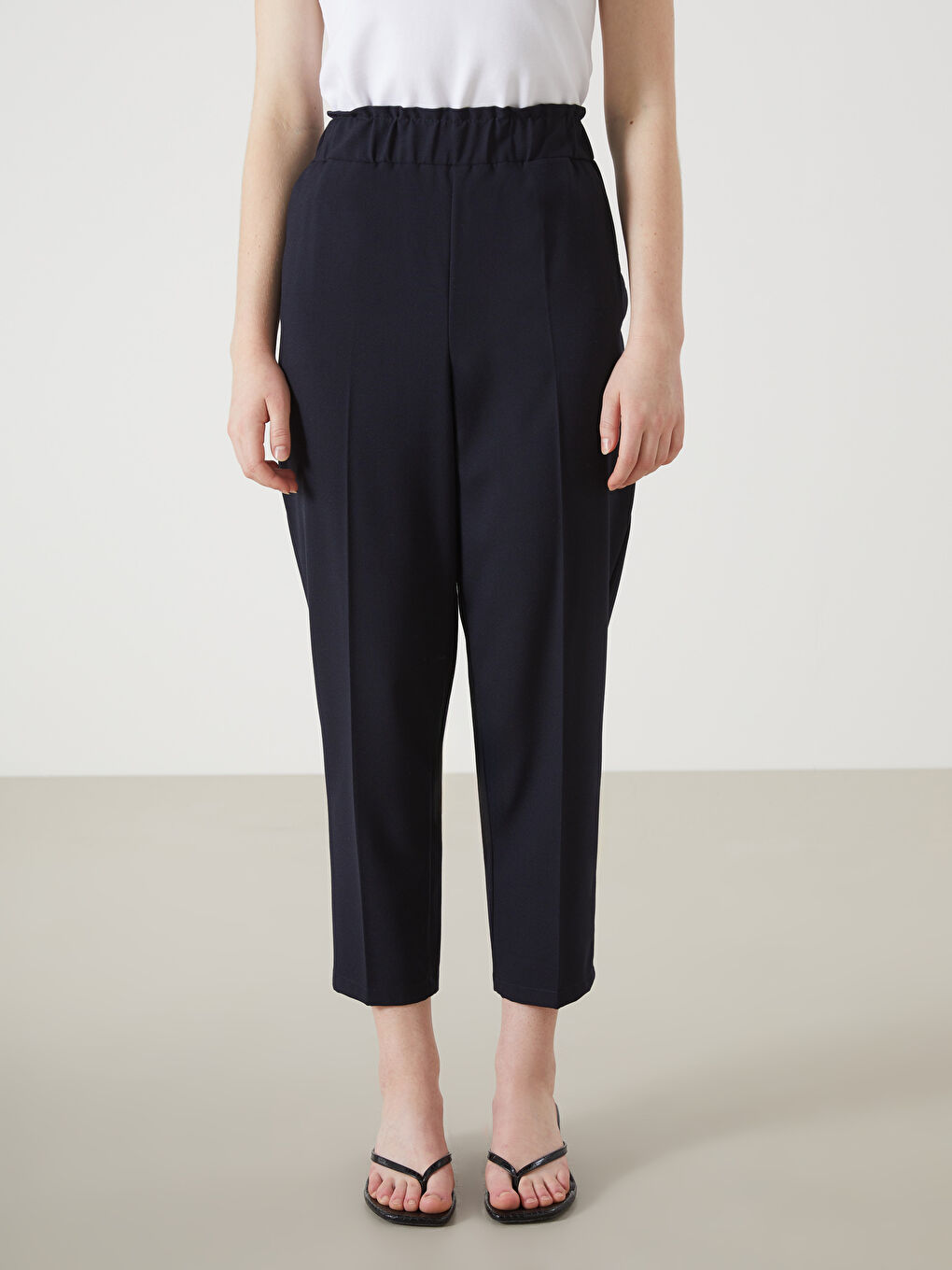 LCW Vision Elastic Waist Carrot Fit Women's Trousers -S56511Z8-JHE