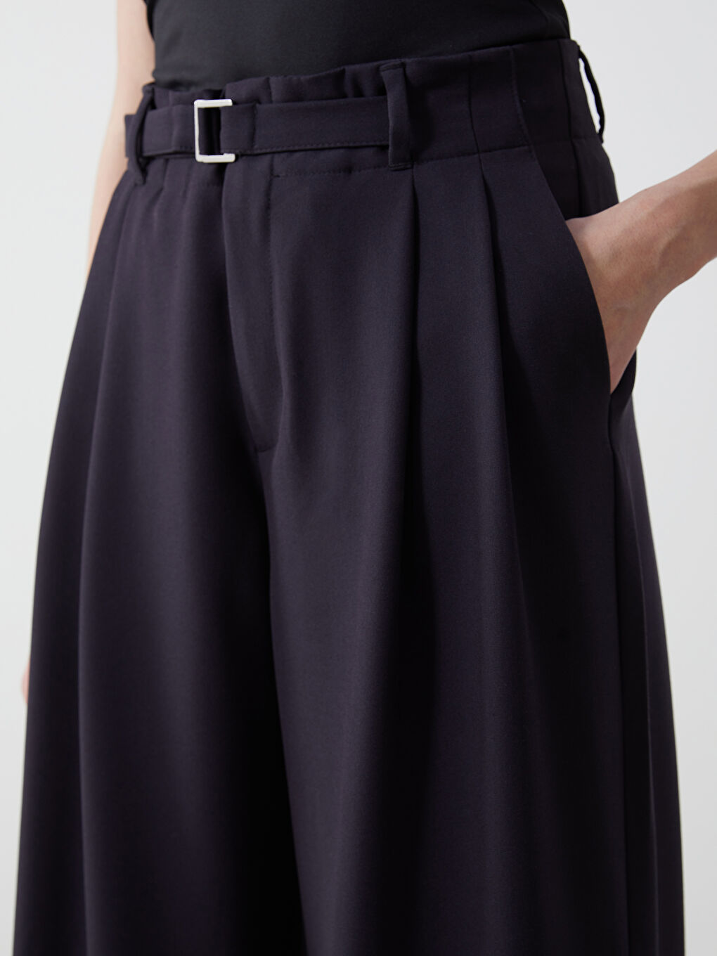 Ženske pantalone sa elastičnim pojasom i širokim nogavicama -S56550Z8-JHE