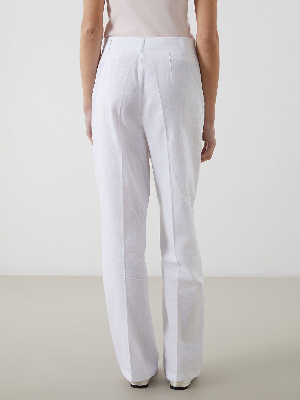 Ekru Keten Karışımlı Kadın Pileli Pantolon-3