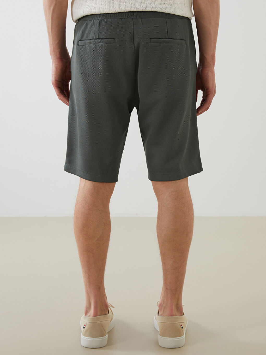 LCW Vision Slim Fit Erkek Şort -S56583Z8-VJR