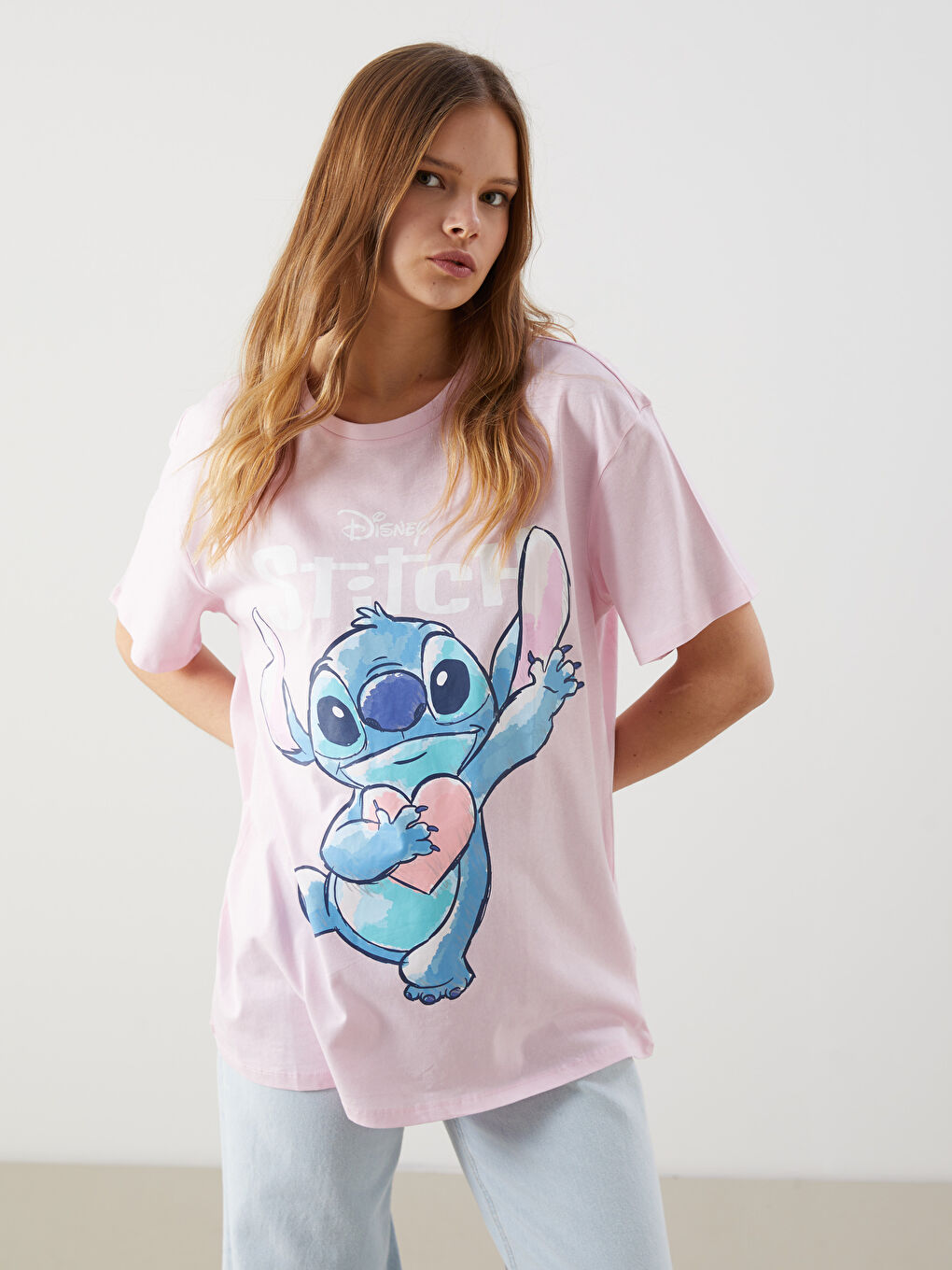 Ženska majica okruglog izreza sa otiskom Stitch -S56625Z8-YDE