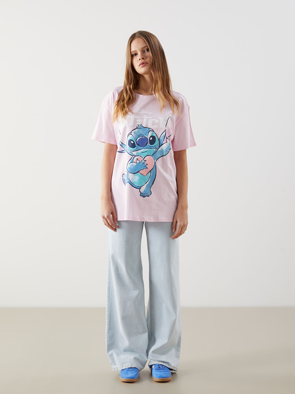 Ženska majica okruglog izreza sa otiskom Stitch -S56625Z8-YDE