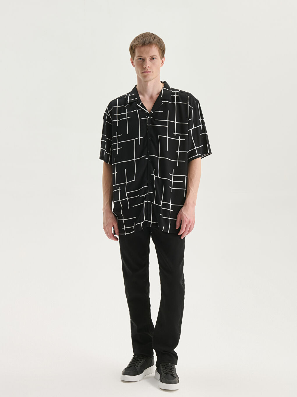 Regular Fit Short Sleeve Patterned Men's Shirt-1