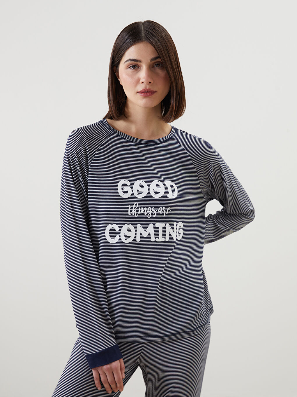 Crew Neck Striped Women's Pyjama Set -S56896Z8-LGS