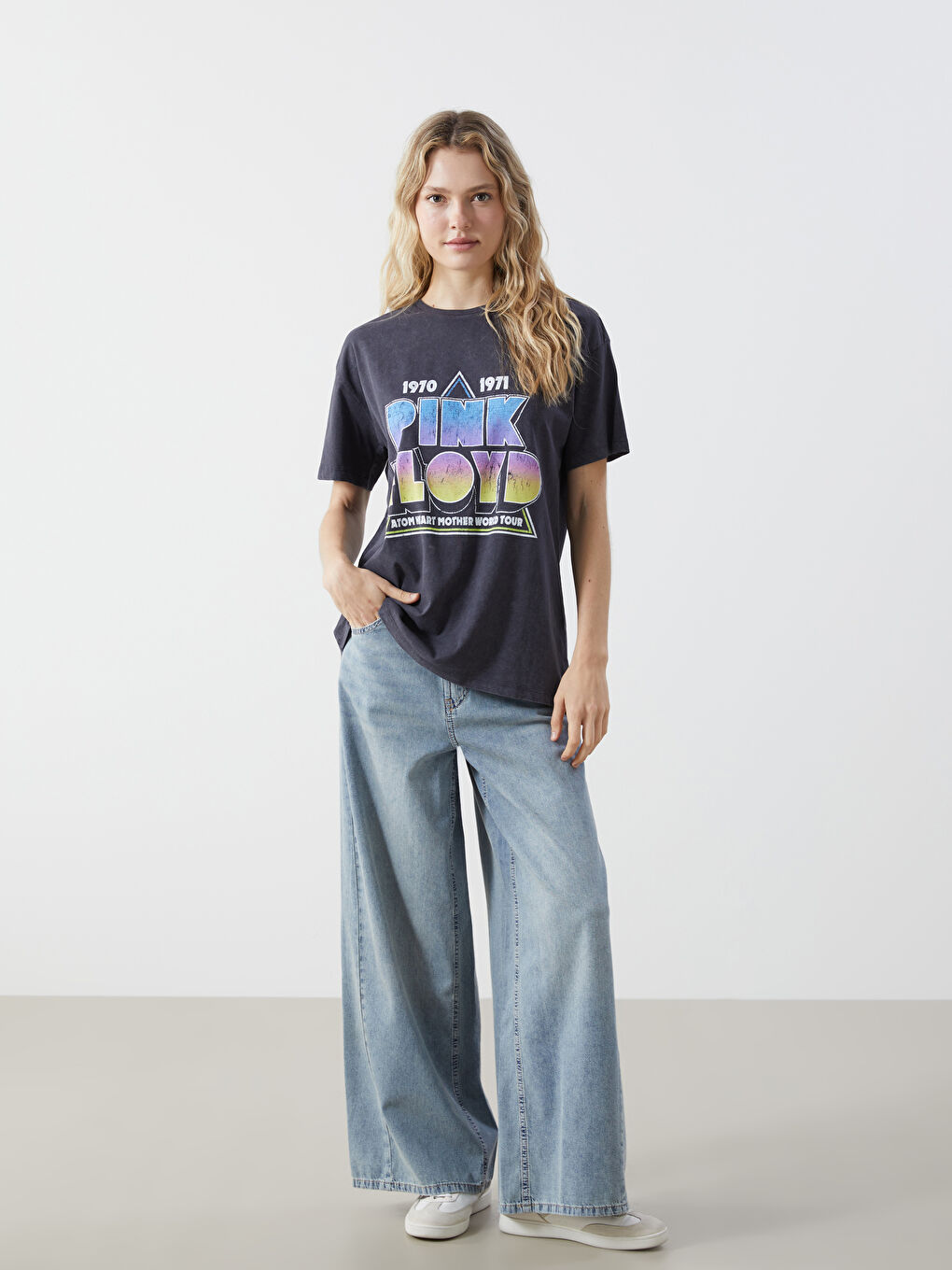 Crew Neck Pink Floyd Print Women’S T-Shirt -S57142Z8-RFL