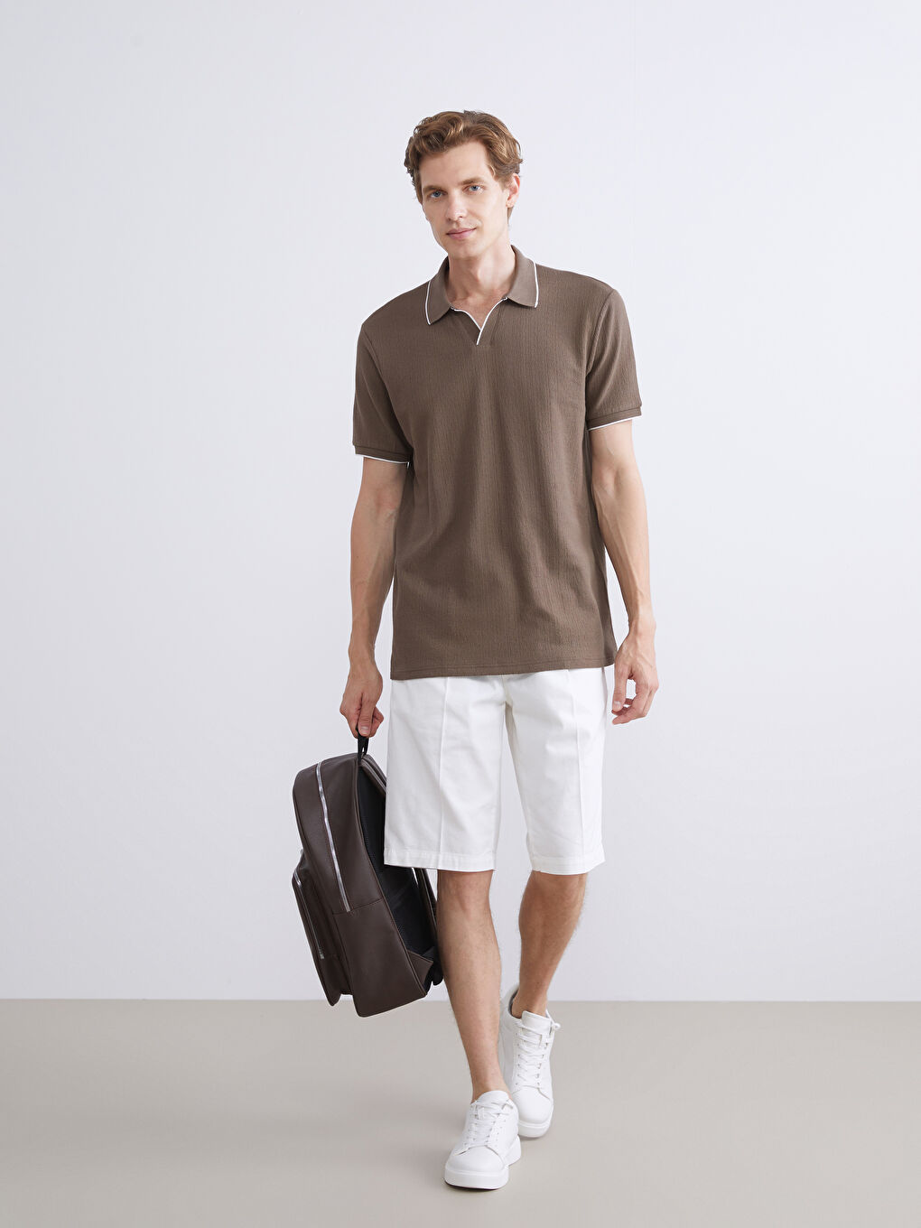 Kahverengi Polo Yaka Kısa Kollu Erkek Tişört-1