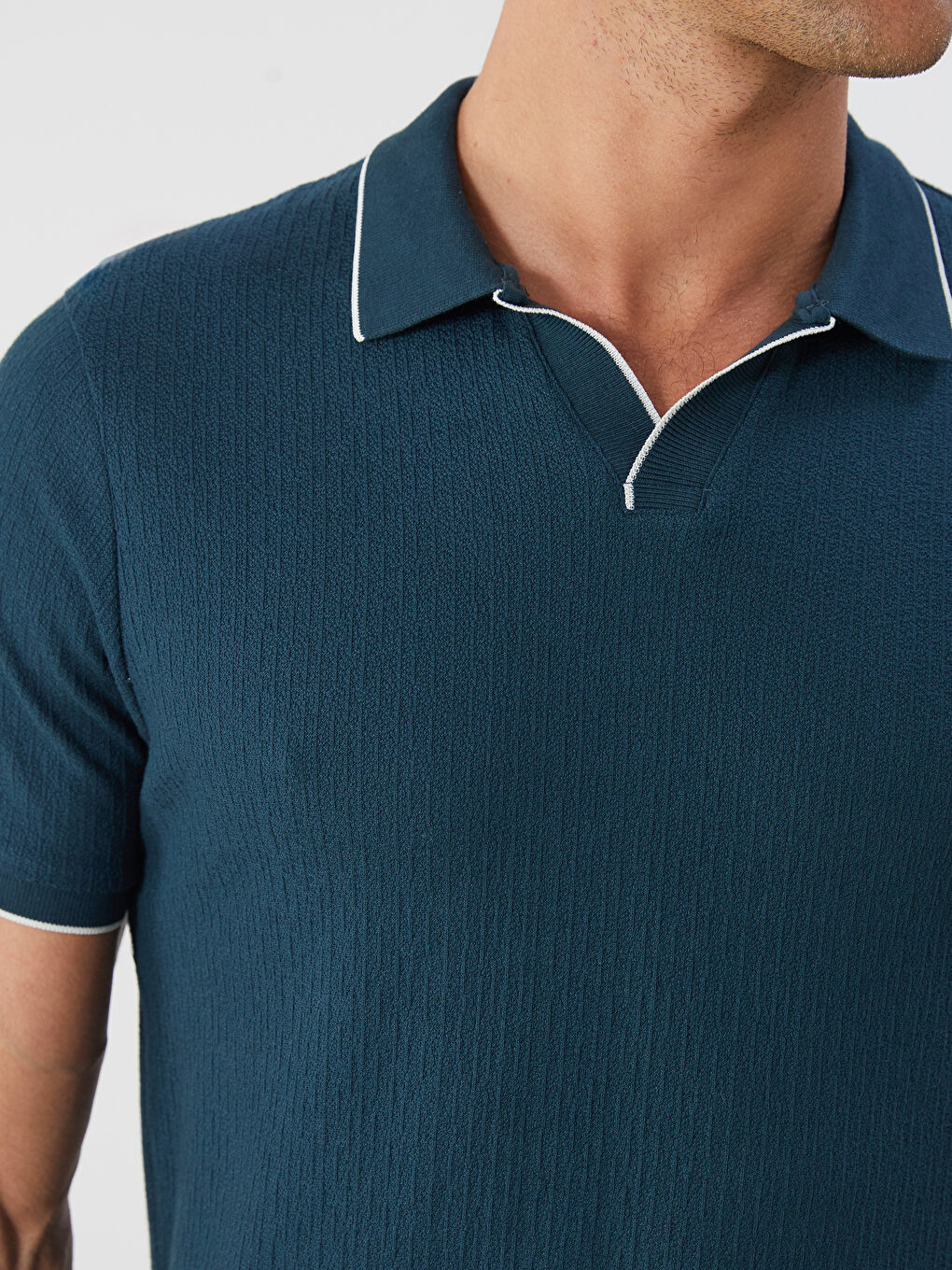 LCWAIKIKI كلاسيك تیشێرتی یه‌خه‌ی پۆڵۆ قۆڵ کورت بۆ پیاوان -S57195Z8-QT0