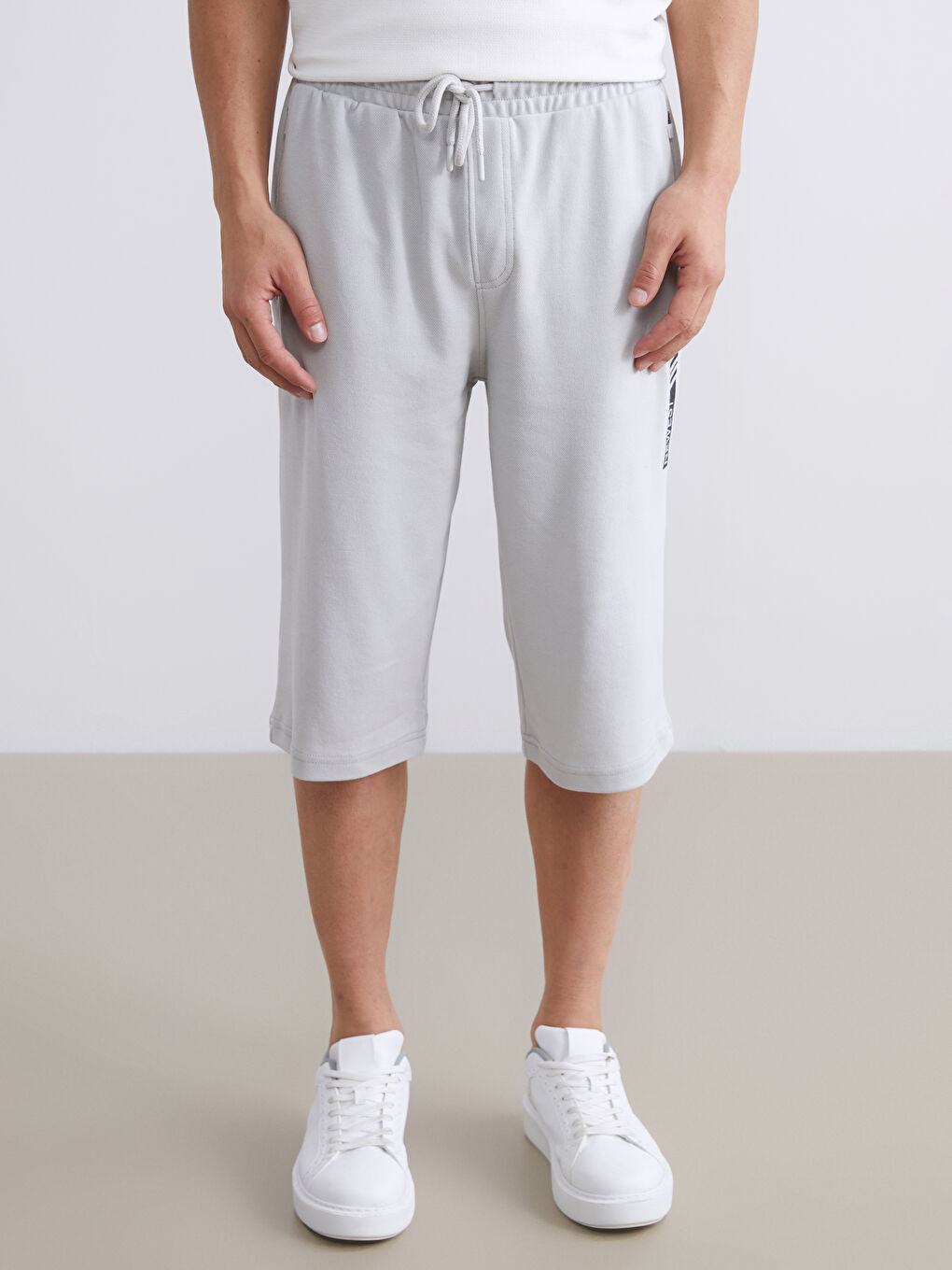 Gri Standart Kalıp Erkek Bermuda Şort-1