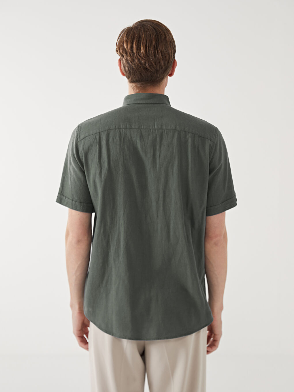LCWAIKIKI Classic Regular Fit Short Sleeve Poplin Men's Shirt -S57316Z8-YRX