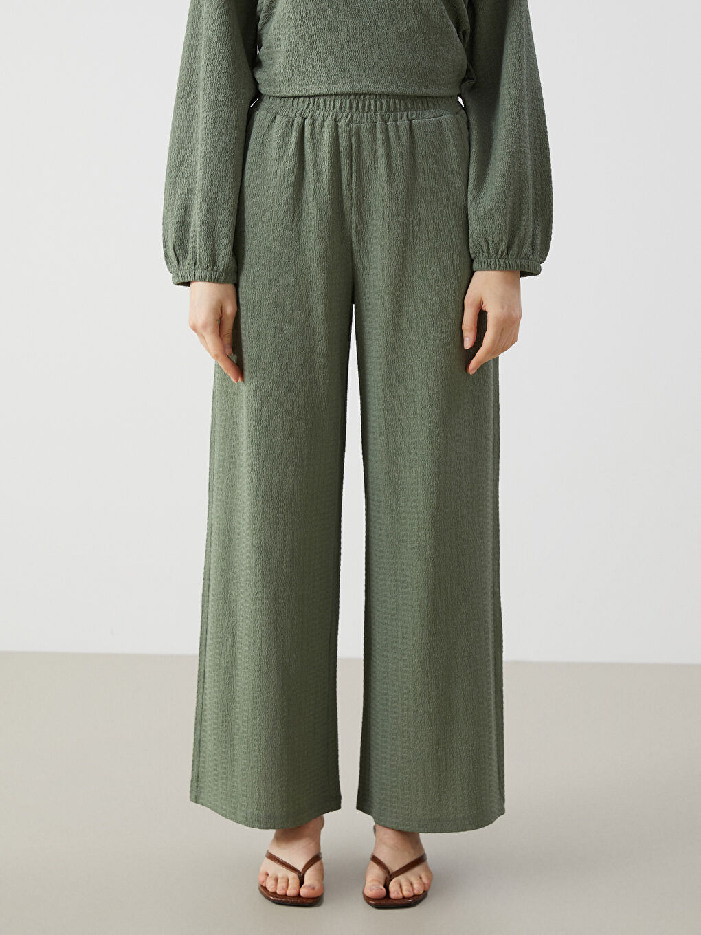 Elasticated Waist Textured Women's Trousers-1