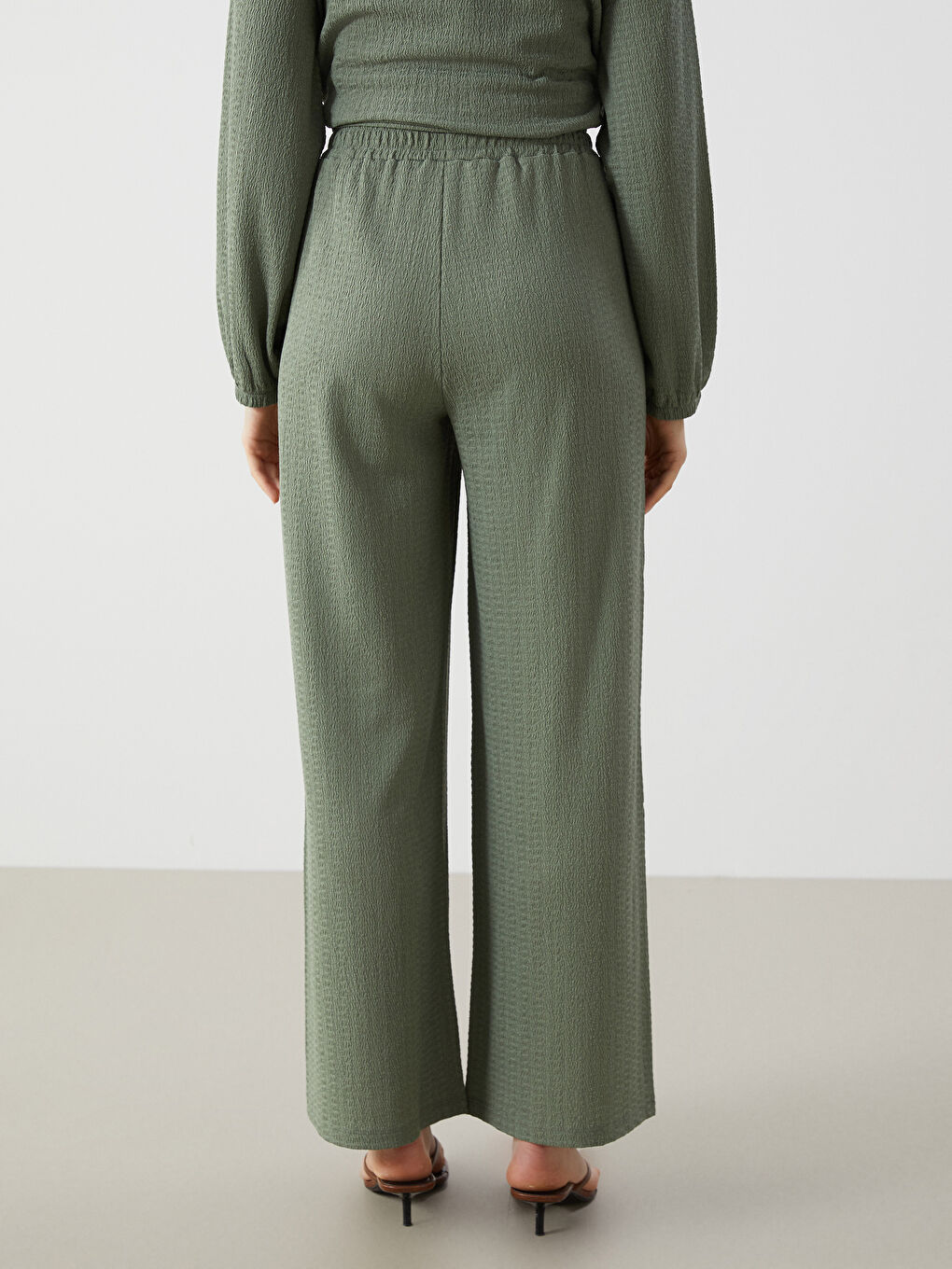 Elasticated Waist Textured Women's Trousers-3