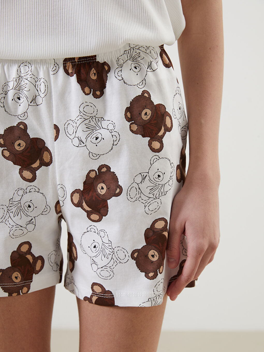 LCW Young Elasticated Waist Bear Printed Women's Short Pyjama Bottoms -S57748Z8-LRA